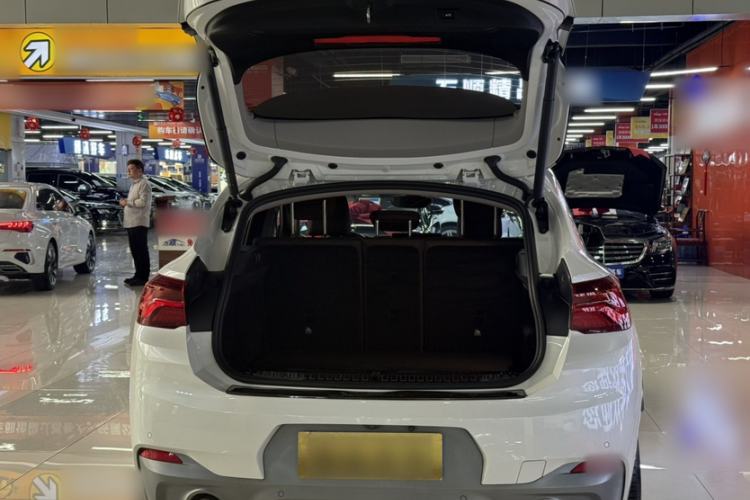Used BMW X2 2022 sDrive25i M Sport Package Interior 9