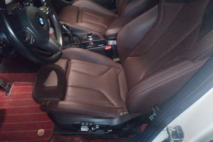 Used BMW X2 2022 sDrive25i M Sport Package Left Front Seat