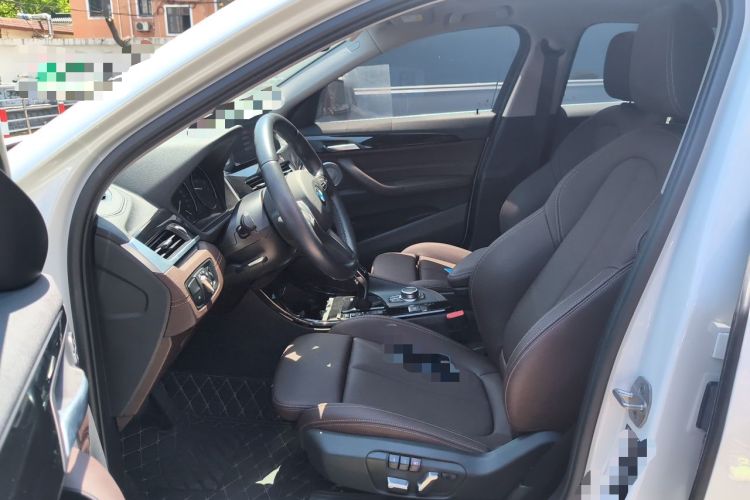 Used BMW X2 2022 sDrive25i M Sport Package Left Front Seat