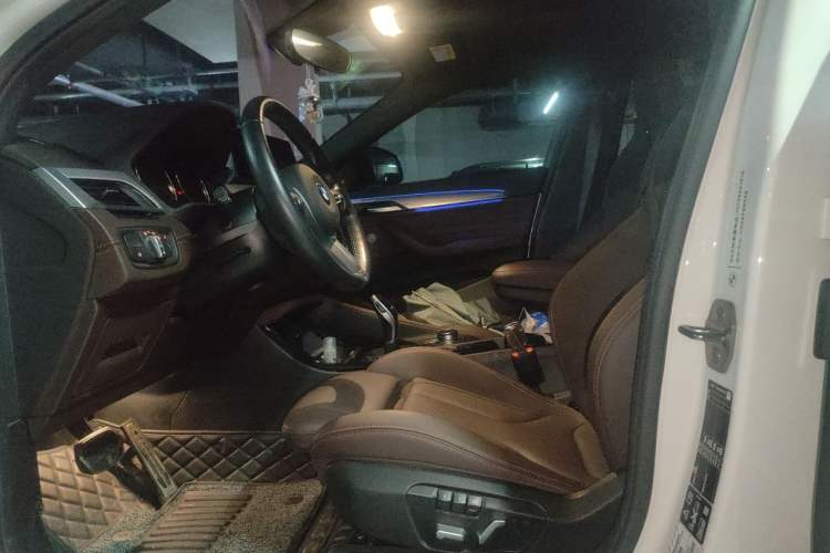 Used BMW X2 2022 xDrive25i Midnight Edition Left Front Seat