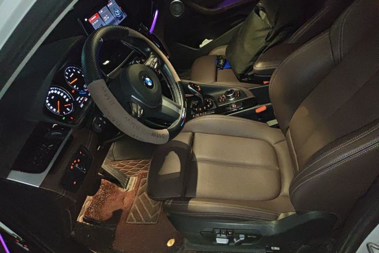 Used BMW X2 2022 sDrive25i M Sport Package Left Front Seat