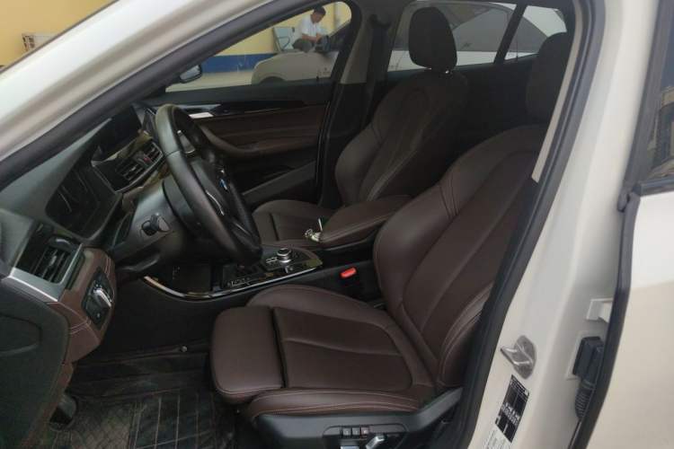 Used BMW X2 2022 sDrive25i M Sport Package Left Front Seat