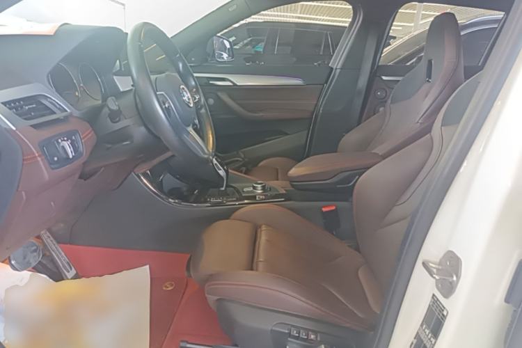 Used BMW X2 2022 sDrive25i Midnight Edition Left Front Seat