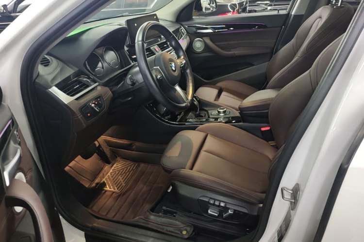 Used BMW X2 2022 sDrive25i M Sport Package Left Front Seat
