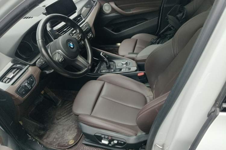 Used BMW X2 2022 sDrive25i M Sport Package Left Front Seat