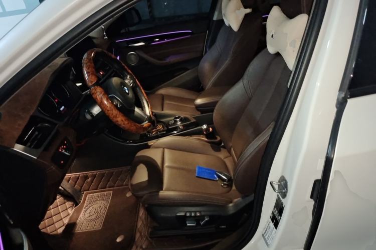 Used BMW X2 2022 sDrive25i M Sport Package Left Front Seat