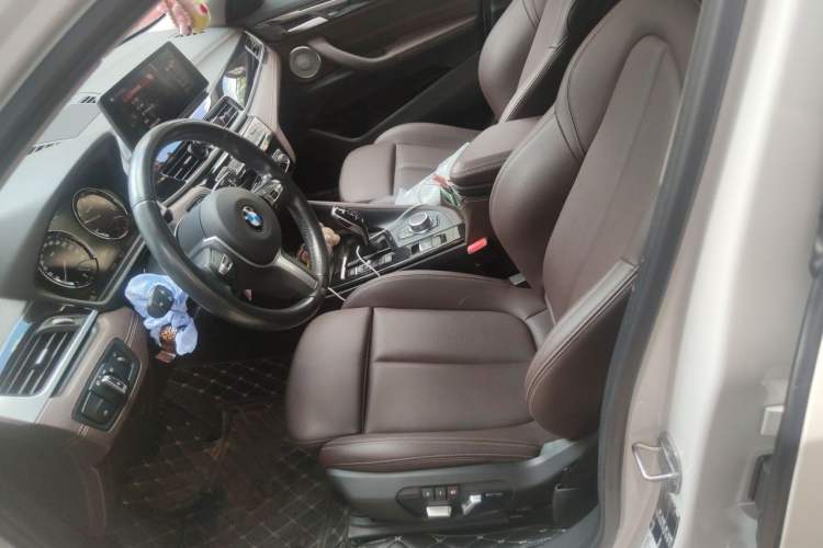 Used BMW X2 2022 sDrive25i M Sport Package Left Front Seat
