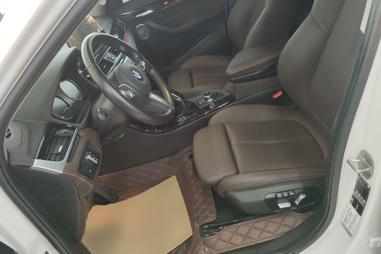 Used BMW X2 2022 sDrive25i M Sport Package Left Front Seat