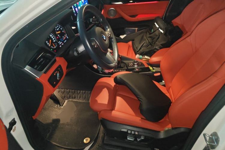 Used BMW X2 2022 sDrive25i M Sport Package Left Front Seat