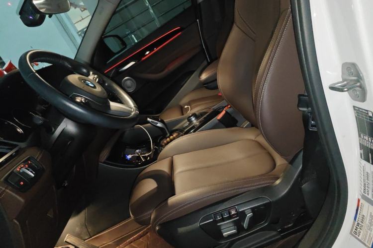 Used BMW X2 2022 sDrive25i M Sport Package Left Front Seat