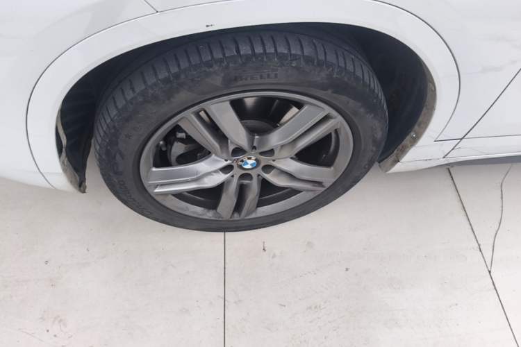 Used BMW X2 2022 sDrive25i M Sport Package Left Front Wheel Hub