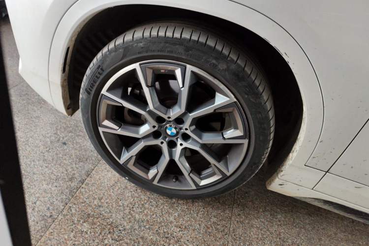 Used BMW X2 2022 sDrive25i Midnight Edition Left Front Wheel Hub