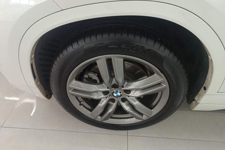 Used BMW X2 2022 sDrive25i M Sport Package Left Front Wheel Hub