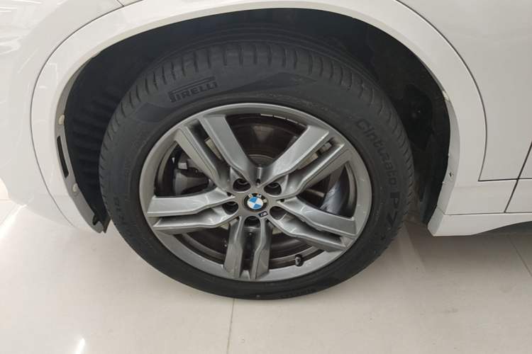 Used BMW X2 2022 sDrive25i M Sport Package Left Front Wheel Hub