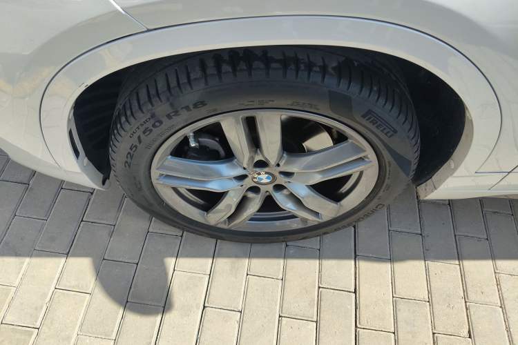 Used BMW X2 2022 sDrive25i M Sport Package Left Front Wheel Hub