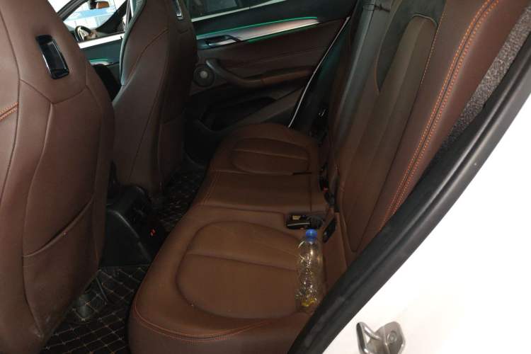 Used BMW X2 2022 sDrive25i Midnight Edition Left Rear Seat