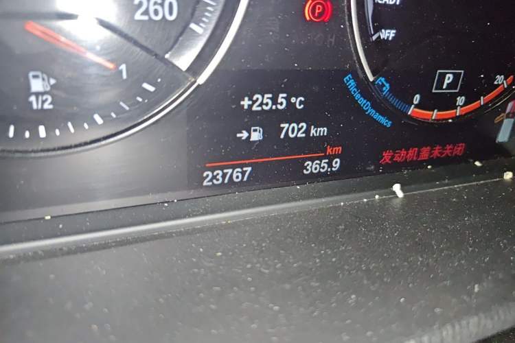 Used BMW X2 2022 sDrive25i M Sport Package Odometer Close Up