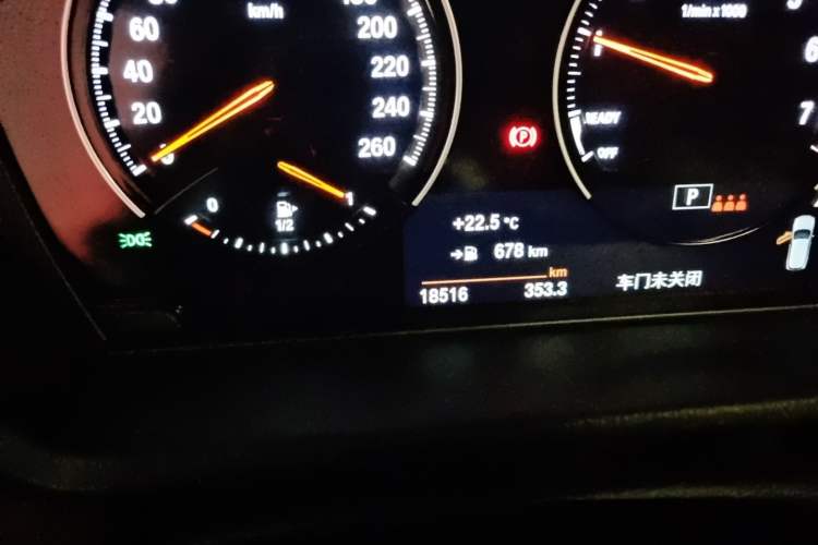Used BMW X2 2022 sDrive25i M Sport Package Odometer Close Up