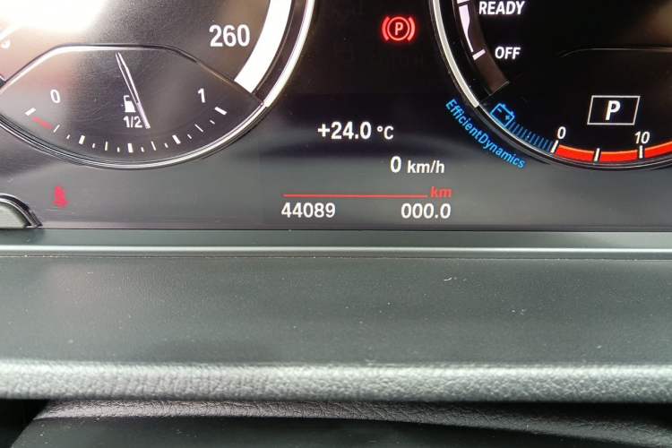 Used BMW X2 2022 sDrive25i M Sport Package Odometer Close Up