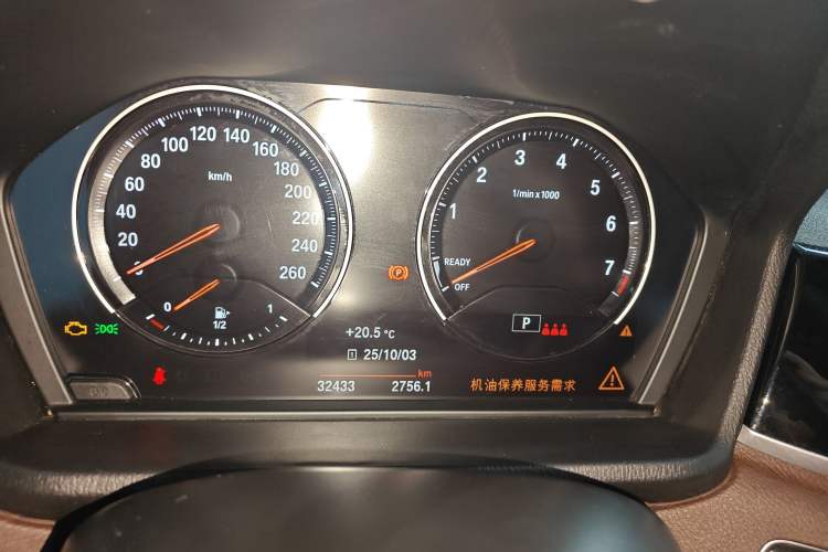 Used BMW X2 2022 sDrive25i M Sport Package Odometer Close Up