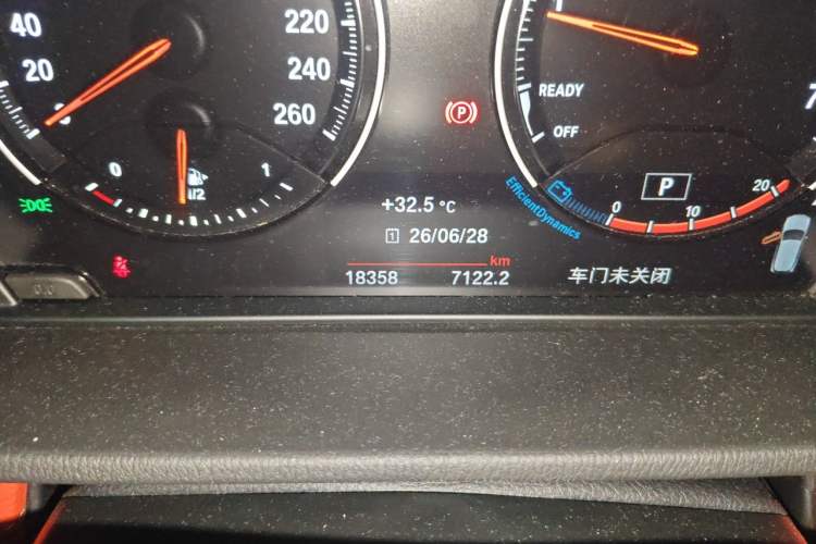 Used BMW X2 2022 sDrive25i M Sport Package Odometer Close Up