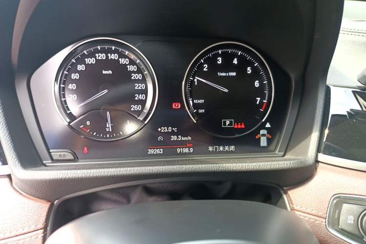 Used BMW X2 2022 sDrive25i M Sport Package Odometer Close Up