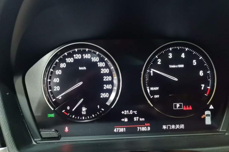 Used BMW X2 2022 sDrive25i M Sport Package Odometer Close Up