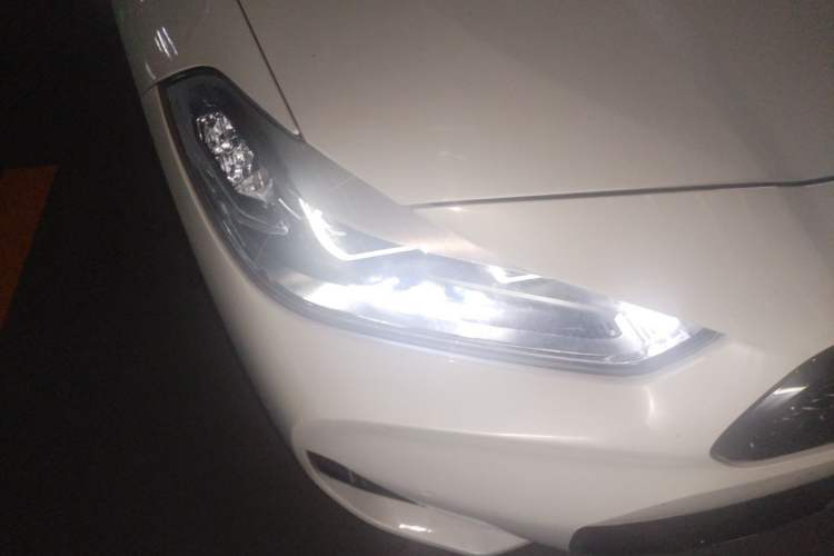 Used BMW X2 2022 sDrive25i M Sport Package Right Front Headlight