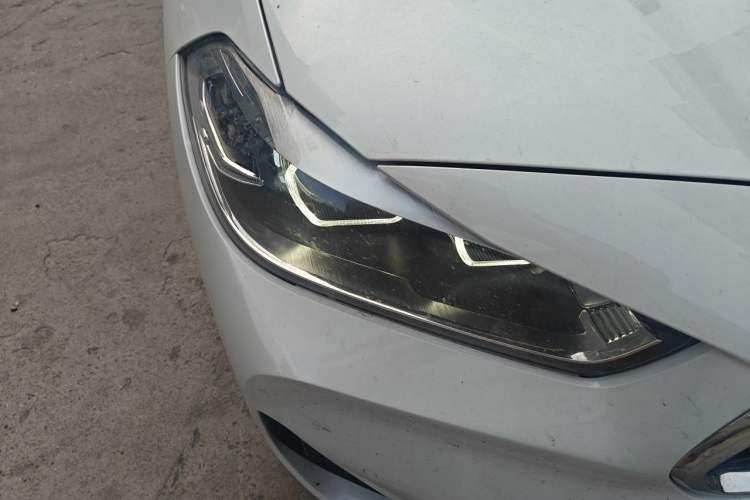 Used BMW X2 2022 sDrive25i M Sport Package Right Front Headlight