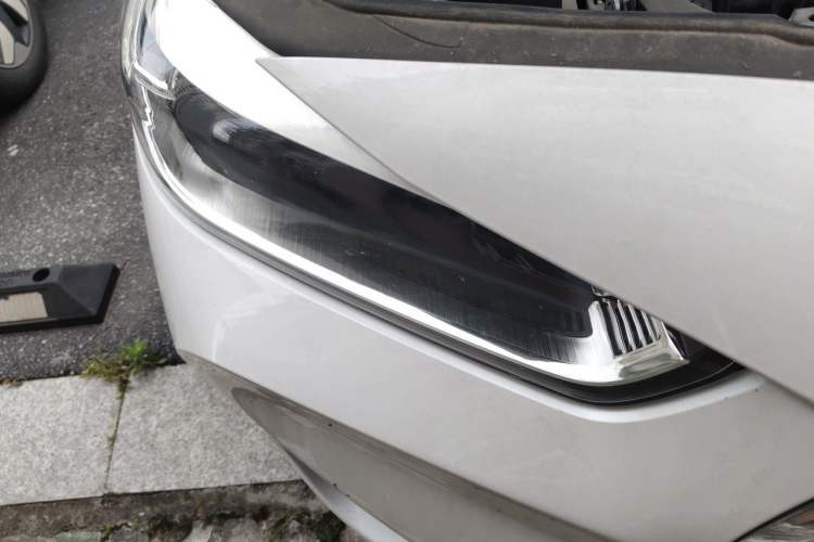 Used BMW X2 2022 sDrive25i M Sport Package Right Front Headlight