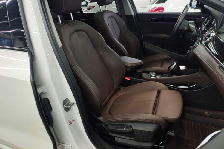 Used BMW X2 2022 sDrive25i M Sport Package Right Front Seat