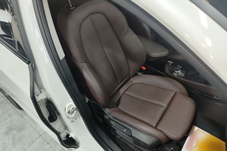 Used BMW X2 2022 sDrive25i M Sport Package Right Front Seat