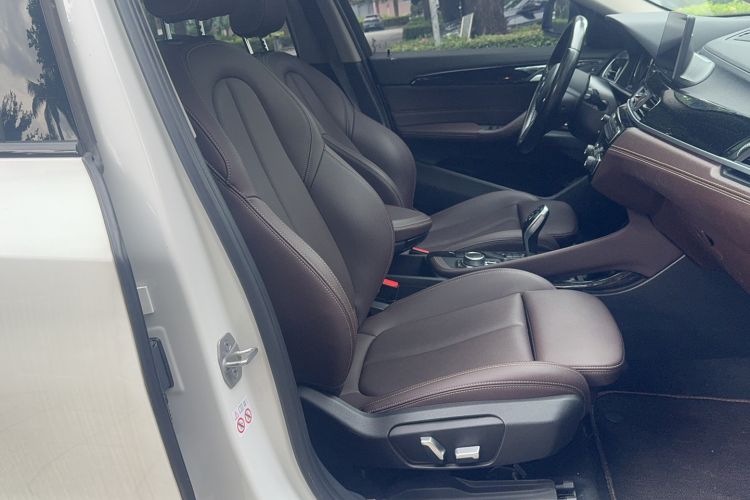 Used BMW X2 2022 sDrive25i M Sport Package Right Front Seat
