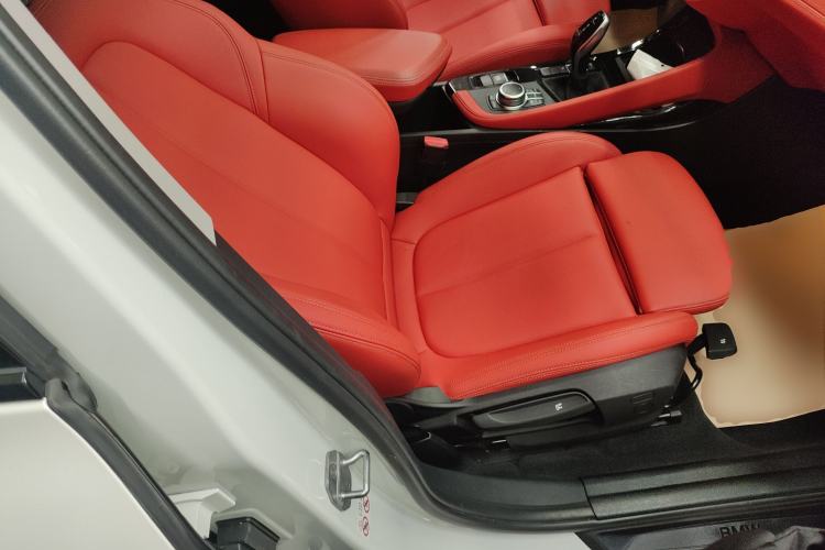 Used BMW X2 2022 sDrive25i M Sport Package Right Front Seat