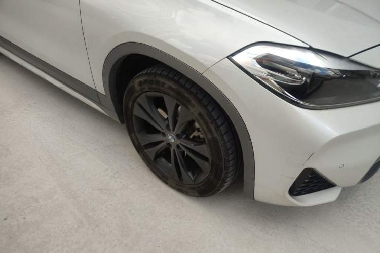 Used BMW X2 2022 sDrive25i M Sport Package Right Front Wheel Hub