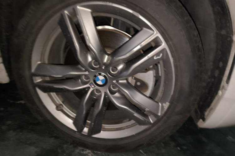 Used BMW X2 2022 sDrive25i M Sport Package Right Front Wheel Hub