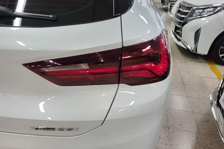 Used BMW X2 2022 xDrive25i Midnight Edition Right Rear Taillight