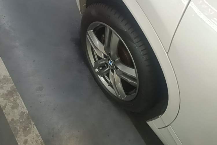 Used BMW X2 2022 sDrive25i M Sport Package Right Rear Wheel Hub