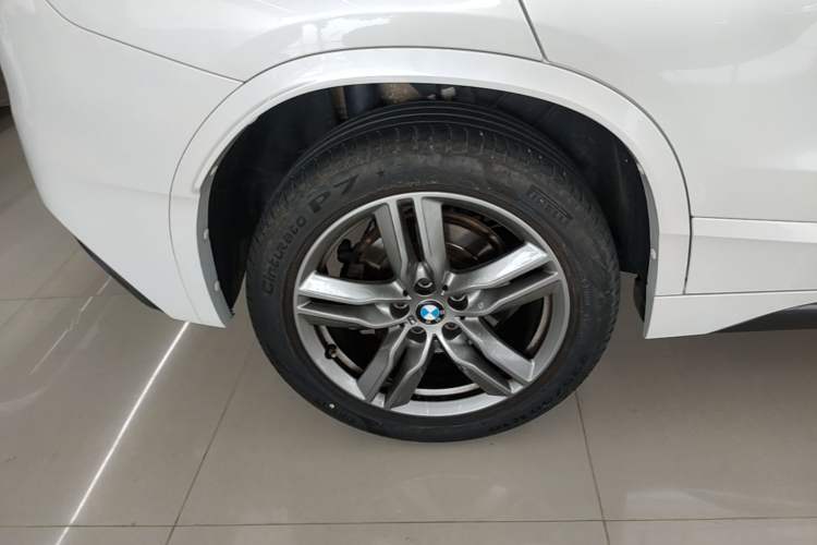 Used BMW X2 2022 sDrive25i M Sport Package Right Rear Wheel Hub