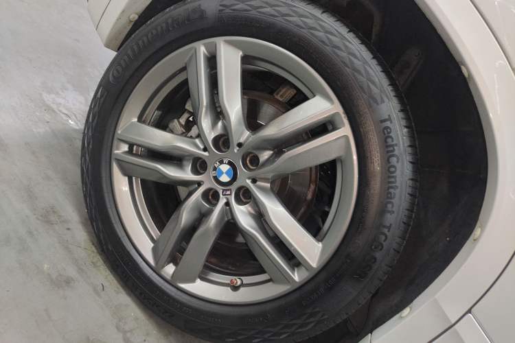 Used BMW X2 2022 sDrive25i M Sport Package Right Rear Wheel Hub