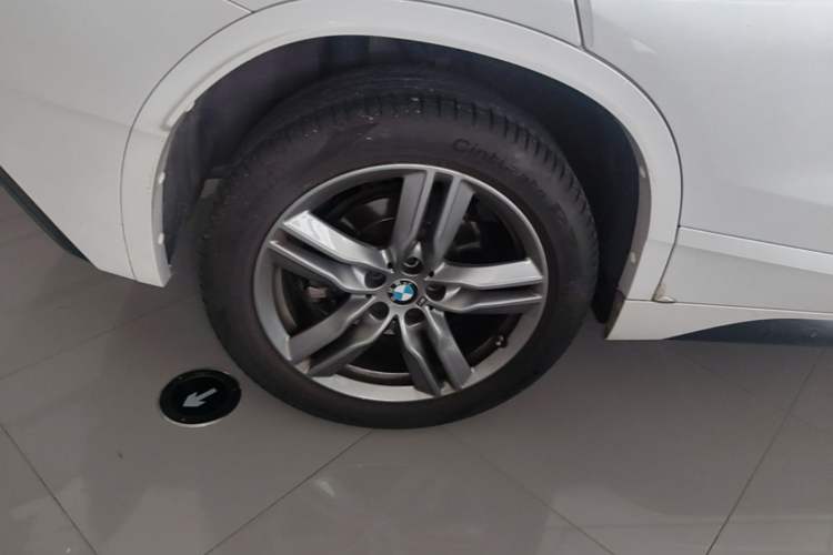 Used BMW X2 2022 sDrive25i M Sport Package Right Rear Wheel Hub