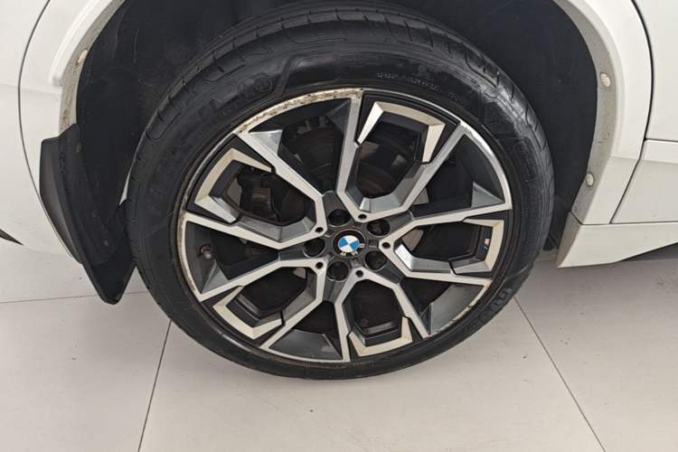 Used BMW X2 2022 xDrive25i Midnight Edition Right Rear Wheel Hub
