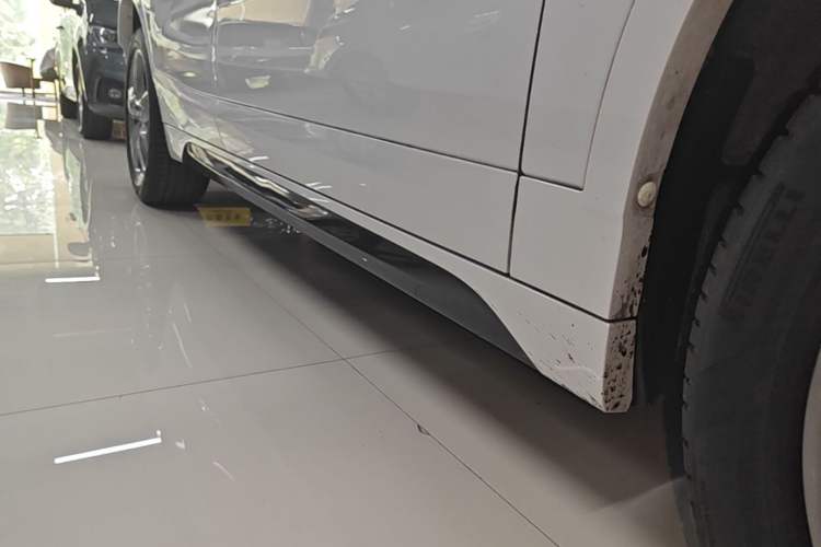 Used BMW X2 2022 sDrive25i M Sport Package Right Side Sill
