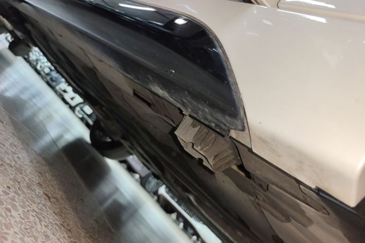 Used BMW X2 2022 xDrive25i Midnight Edition Right Side Sill
