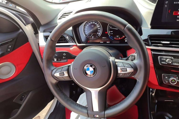 Used BMW X2 2022 sDrive25i M Sport Package Steering Wheel
