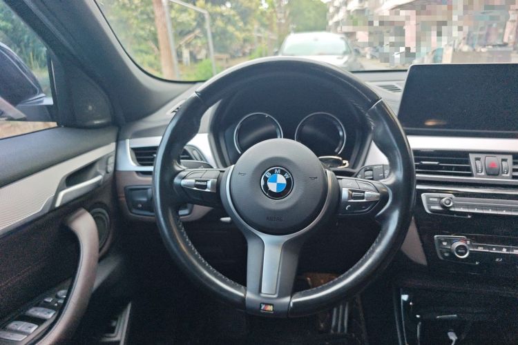 Used BMW X2 2022 sDrive25i Midnight Edition Steering Wheel