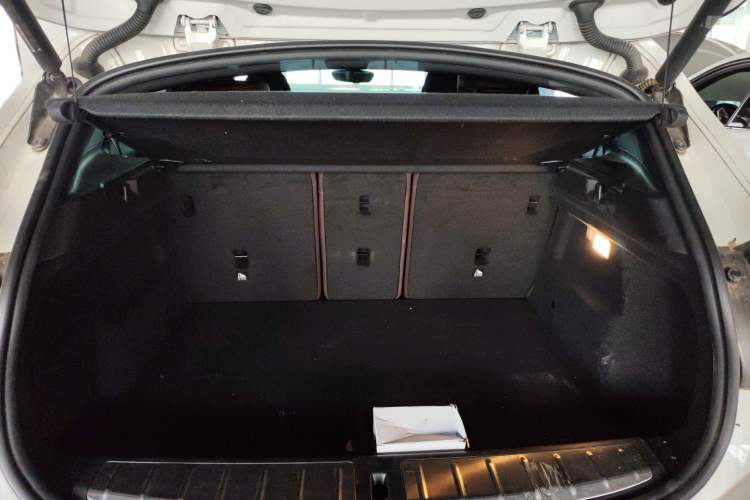 Used BMW X2 2022 sDrive25i Midnight Edition Trunk