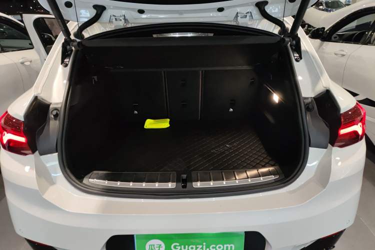 Used BMW X2 2022 sDrive25i Midnight Edition Trunk