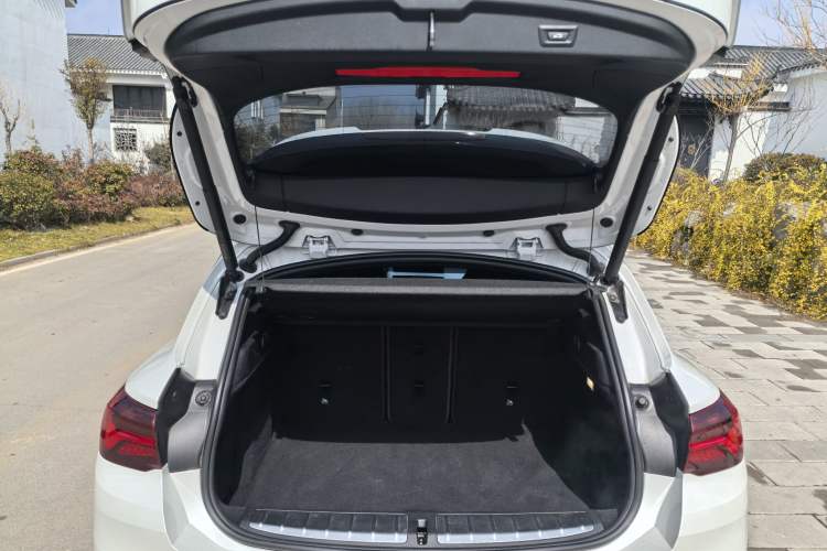 Used BMW X2 2022 sDrive25i Midnight Edition Trunk