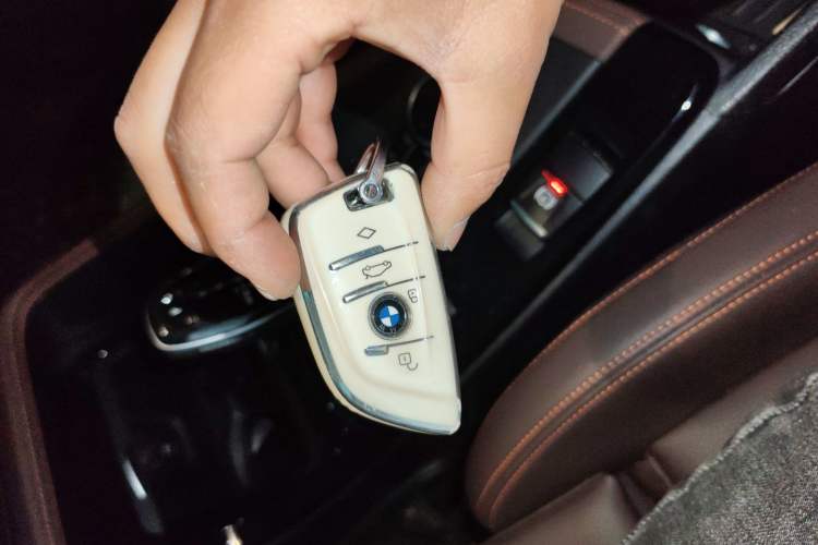 Used BMW X2 2022 sDrive25i Midnight Edition Vehicle Key